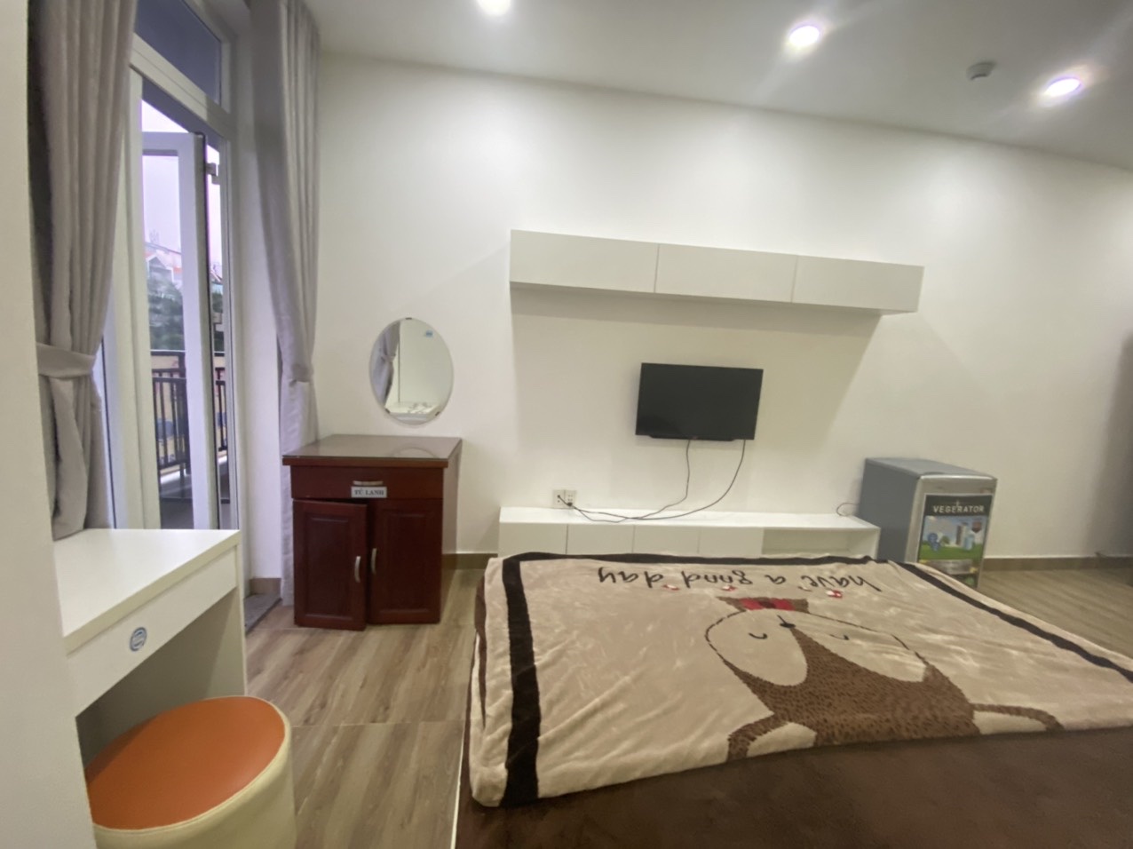 cho thuê căn hộ 112 Hoàng Trọng Mậu KDC Him lam Tân Hưng 5tr5,6tr5